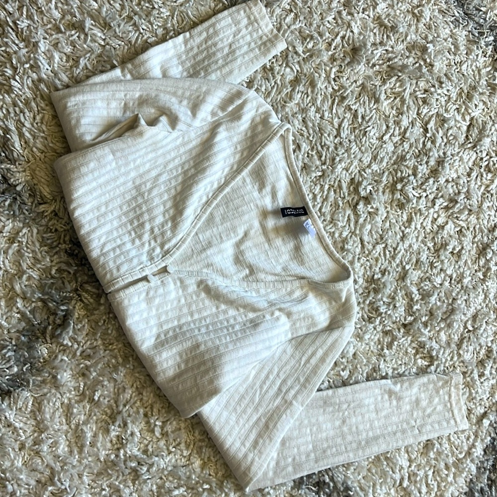 H&M Small long sleeve top